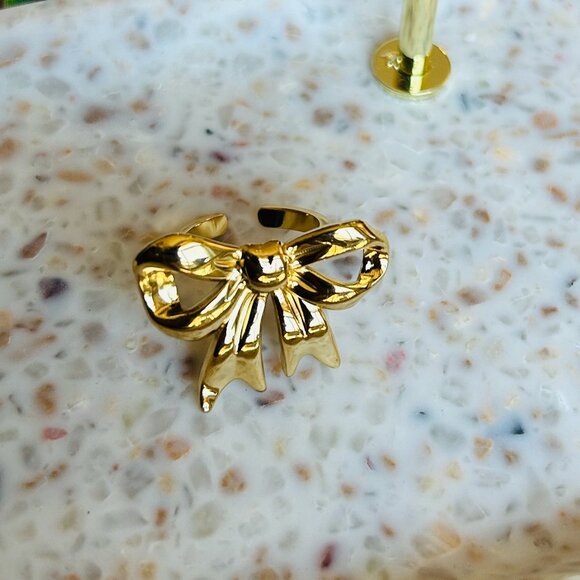 Bow knot adjustable open ring, 18k gold plated, stainless steel - Picture 4 of 5
